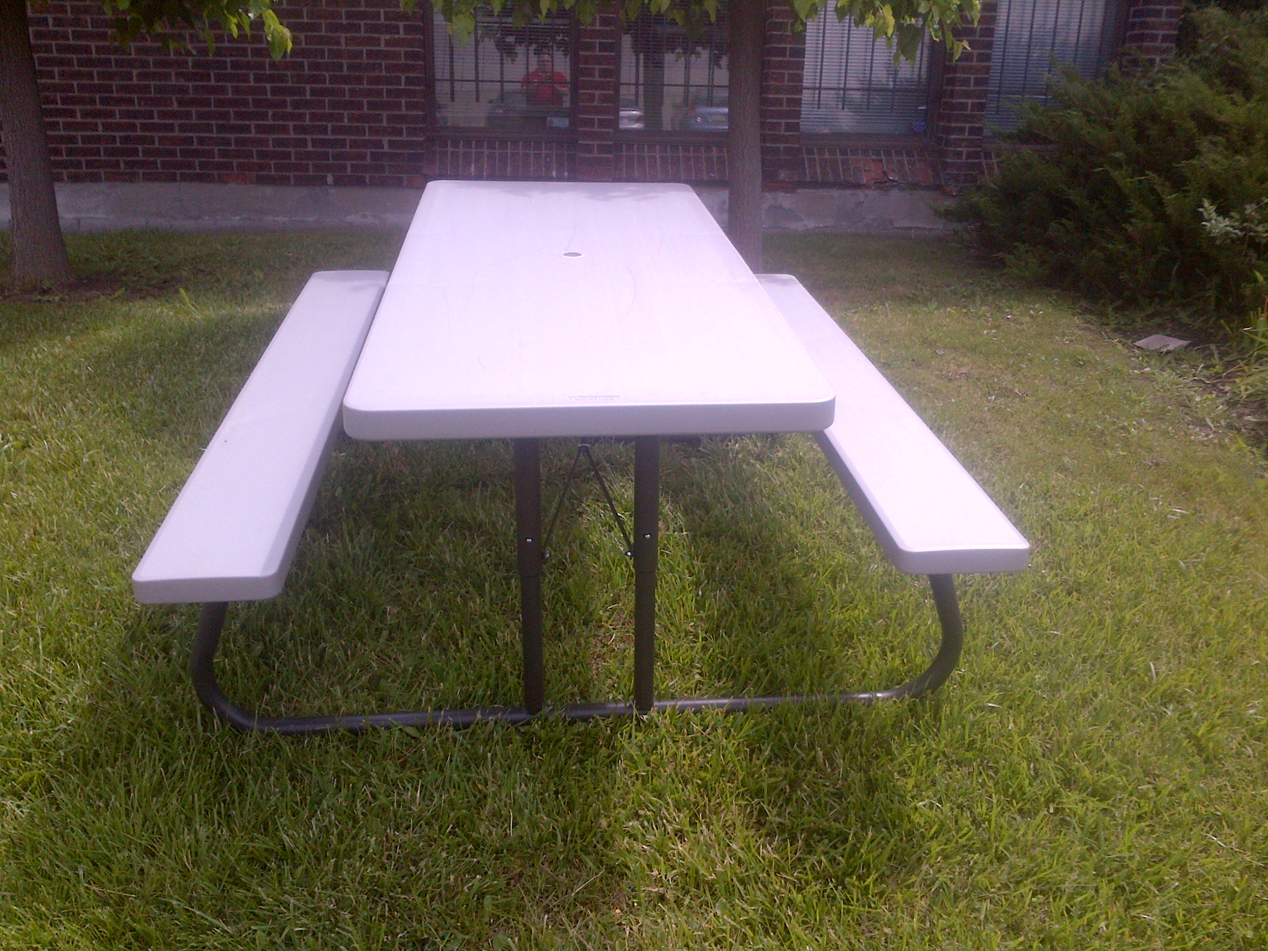 6' PICNIC TABLE (Seats 6) 