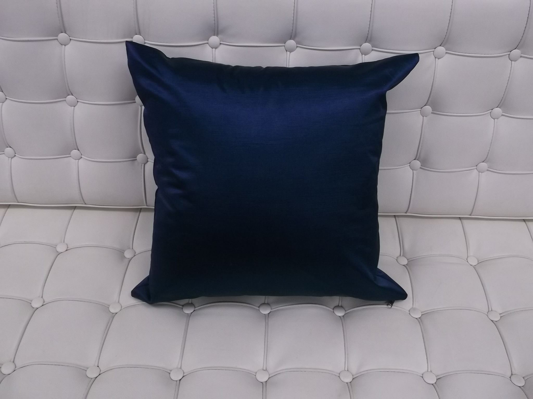 PILLOW - NAVY MAJESTIC 20"X20"